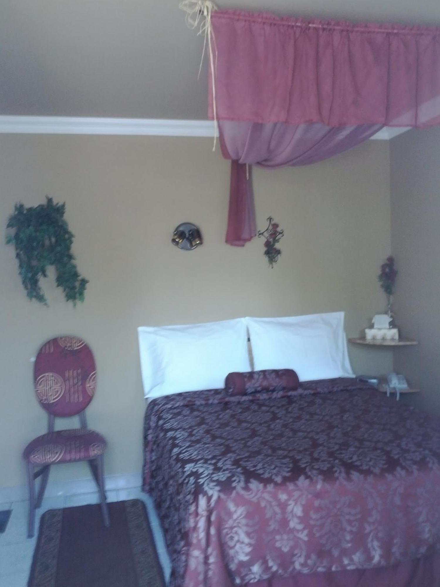 Motel Montgolfiere Jp Saint-Jean-sur-Richelieu Exteriér fotografie