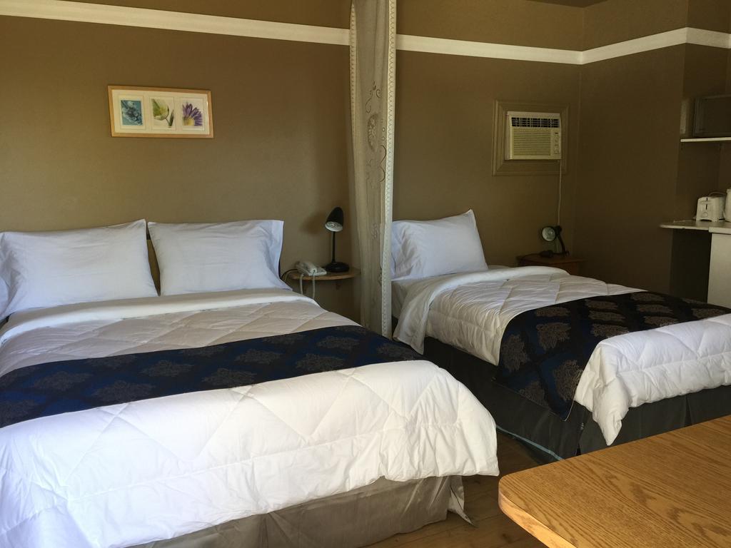 Motel Montgolfiere Jp Saint-Jean-sur-Richelieu Exteriér fotografie