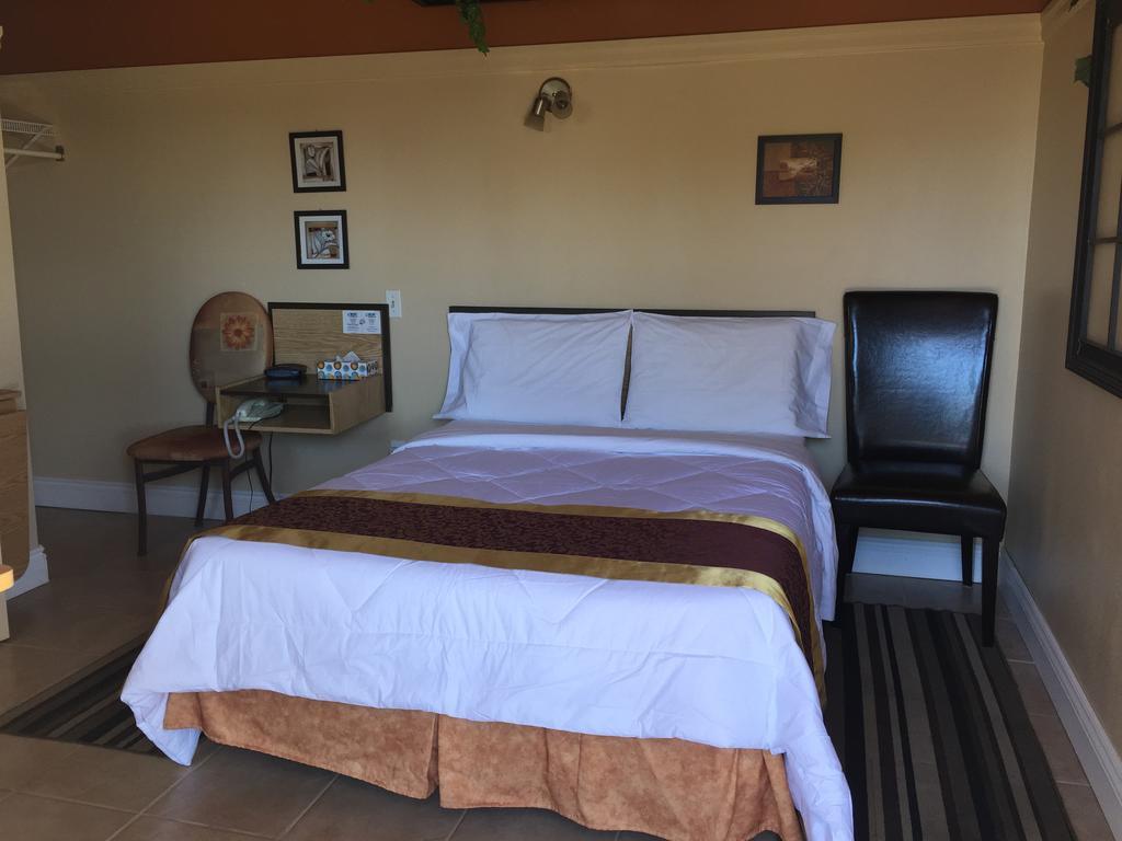 Motel Montgolfiere Jp Saint-Jean-sur-Richelieu Exteriér fotografie